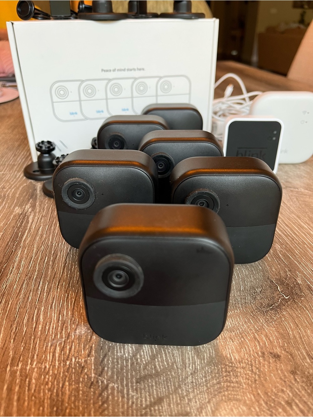 Blink Black Wireless Security Camera - Pack of 6 + 2 modules + 1 indoor cam